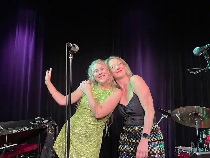 happy feet sangerinder 400x300